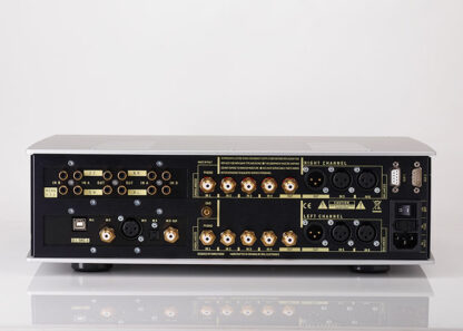 REVO SC-2 LN, etuvahvistin (esillä) - Image 3